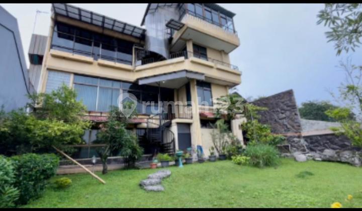 Nice 3-Story House Cipaku Indah 1, Bandung