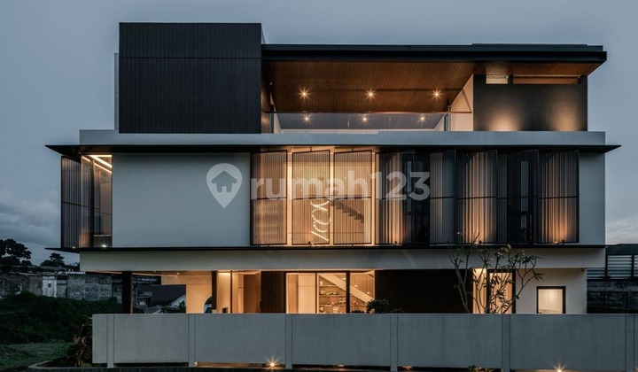 Rumah Baru Modern Japan Style Furnish Bagus di Setra Duta Bandung