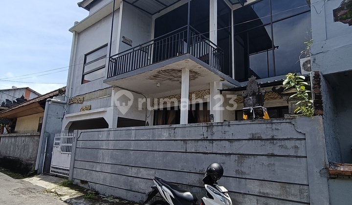 Dijual Rumah 2 Lantai Dekat Jalan Besar Mahendradata 1