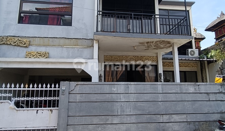 Dijual Rumah 2 Lantai Dekat Jalan Besar Mahendradata 2