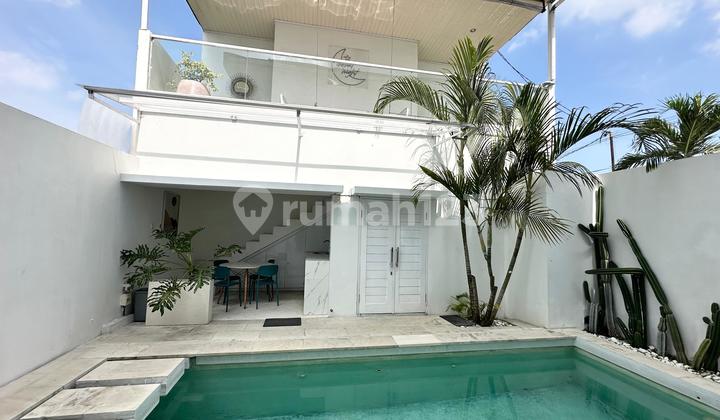 Disewakan Rumah 2 Lantai Semi Villa di Kerobokan Disewakan Rumah 2 Lantai Semi Villa di Kerobokan