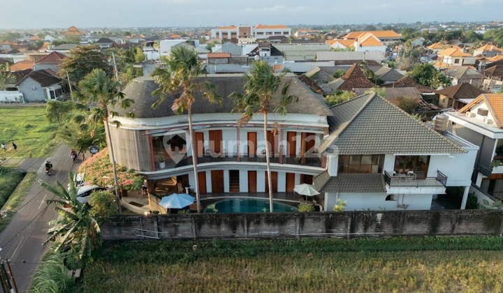 For Sale: Guest House in Umalas