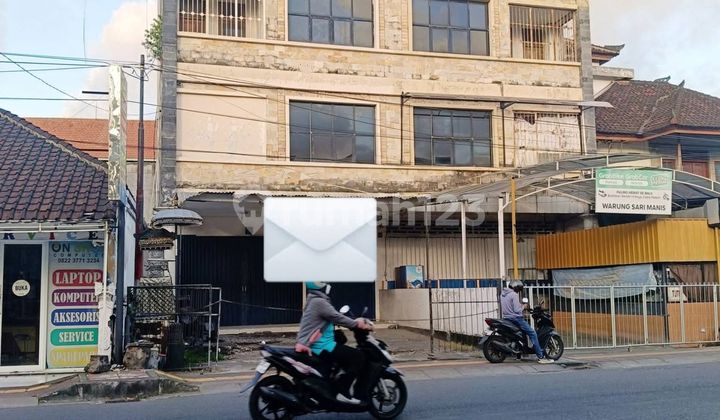 For Rent: 3-Story Shophouse in Sesetan For Rent: 3-Story Shophouse in Sesetan