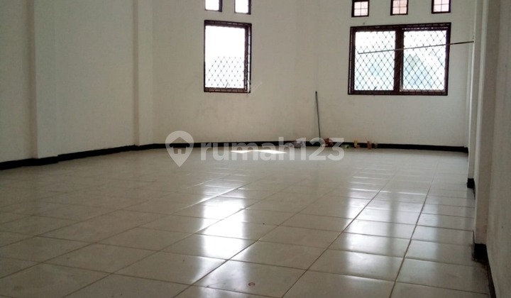 3-Story Shop House Near BSD Plaza Rp 1.875 Billion Super Cheap, High Potential 3-Story Shop House Near BSD Plaza Rp 1.875 Billion Super Cheap, High Potential