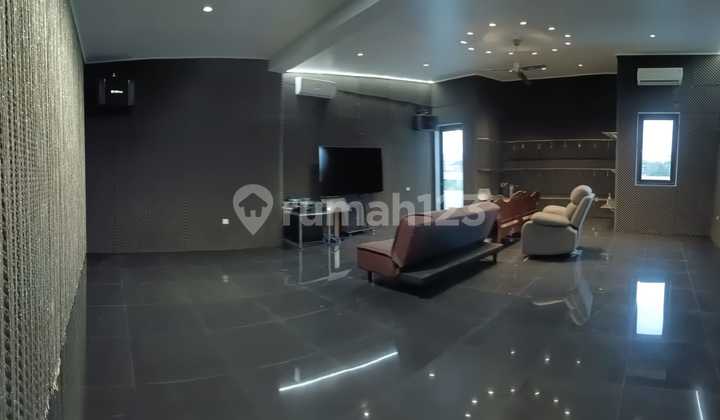 Turun Harga Lagi! Rumah 3 Lantai Hook Super Luas - Sutera Buana  2