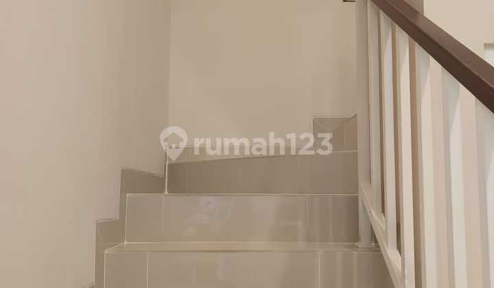 For Sale Fast Ready-to-Occupy House in Lily Paramount Petals Cluster 2