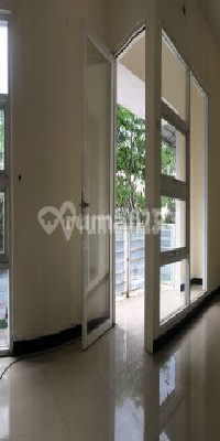 Rumah Minimalis Di Tki V Sommerville di Taman Kopo Indah