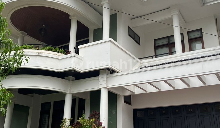 Rumah Bagus Asri Mewah Murah di Cipaku, Bandung Rumah Bagus Asri Mewah Murah di Cipaku, Bandung