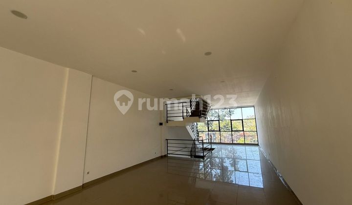 Ruko 4 Lantai cocok untuk usaha di mainroad Cihampelas Bandung 1