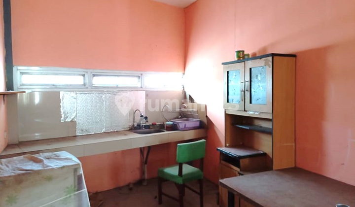 3.5-Story Shop House on the Main Road, Setiabudi Cihampelas, Bandung 2