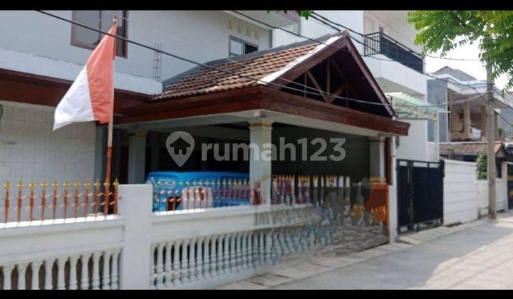 House in Kelapa Gading, Gitar Street House in Kelapa Gading, Gitar Street