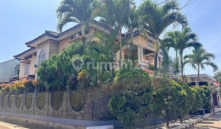 Rumah Mewah Siap Huni di Arcamanik Bandung Rumah Mewah Siap Huni di Arcamanik Bandung