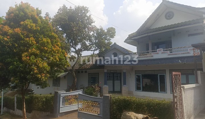 Villa House in Cileunyi Complex, Bandung