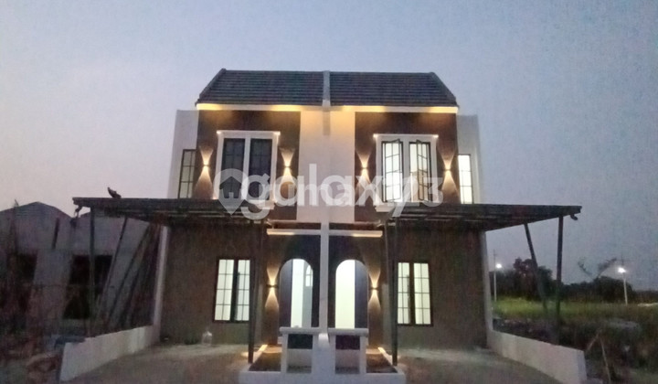 Rumah Baru 2 Lantai di Barat Surabaya Rumah Baru 2 Lantai di Barat Surabaya