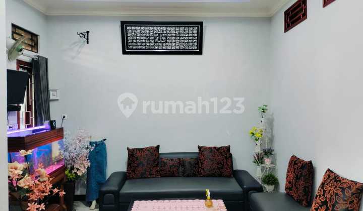 Rumah 3 Lantai Minimalis Di Tengah Kota Surabaya Simokerto Bagus Shm Rumah Di Jl. Simokerto 2
