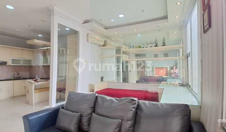For Sale Apik 3BR Apartment in Casablanca Mansion. Furnished