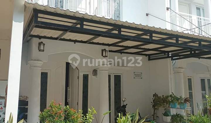 Nice House in Graha Bintaro. Unfurnished.