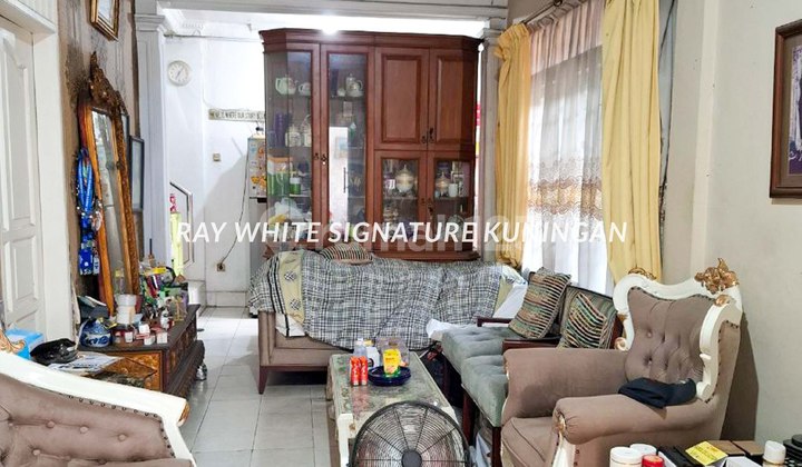 Dijual Rumah 2,5 Lantai Jalan Mardani Raya Cempaka Putih 2