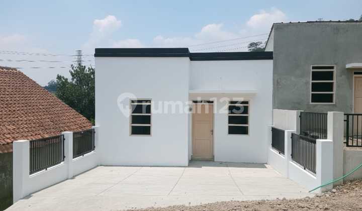 Hunian Strategis Design Modern Disoreang Kutawaringin