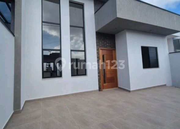 Rumah di Jl. Jatisari no 10, Jatisari, Kutawaringin, Bandung, Jawa Barat, Indonesia, 40911, Kutawaringin Bagus Rumah di Jl. Jatisari no 10, Jatisari, Kutawaringin, Bandung, Jawa Barat, Indonesia, 40911, Kutawaringin Bagus