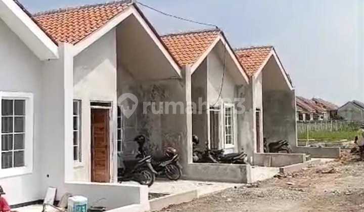 1-Story House in Katapang Bandung, 15 Minutes to the City 2