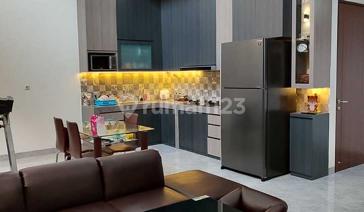 Dijual Rumah Bagus di Taman Meruya Ilir, Jakarta Barat 2