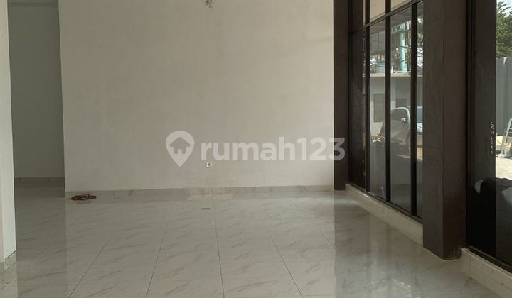 Disewakan Ruko Baru di Cengkareng Timur Uk 9x15