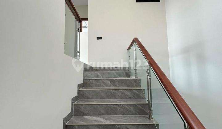 For Sale House in Permata Buana, West Jakarta 2
