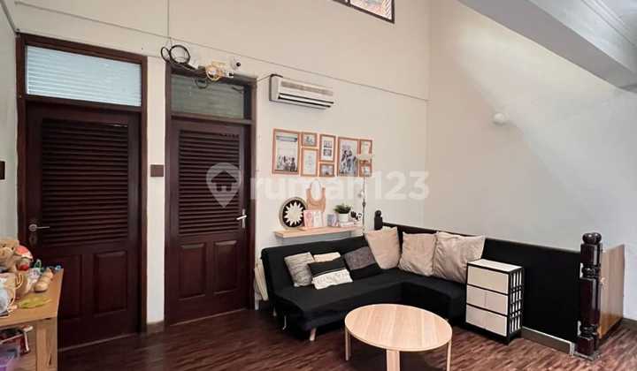 Dijual Rumah di Tanjung Duren, Jakarta Barat 2
