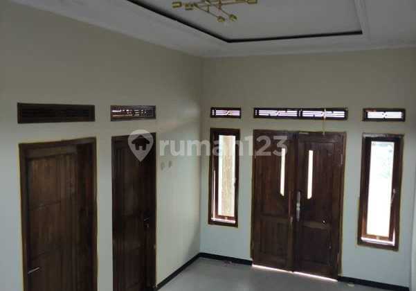 For Sale 1-Story House, Legality SHM, Near Buah Batu Toll Road 2