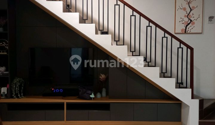 Jual Rumah Kontenporer 2 Lantai Paling Murah.