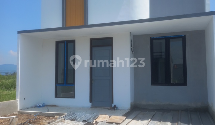 Jual Rumah Baru Paling Murah Dekat Ciwastra 