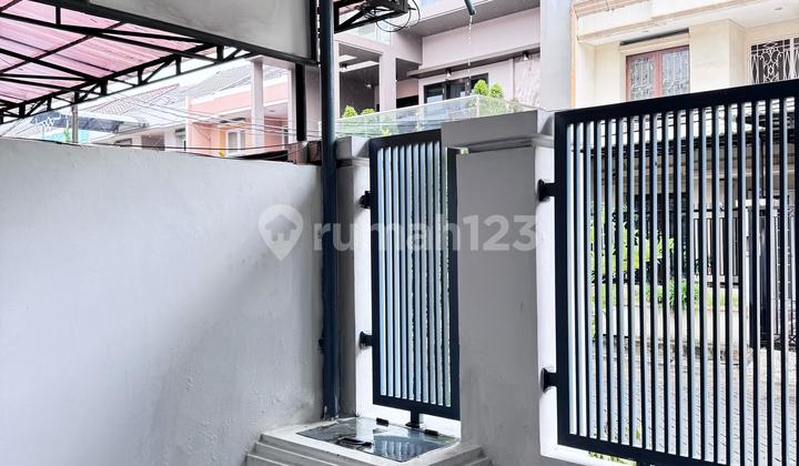 House for Sale in Daan Mogot Baru Jakarta 2