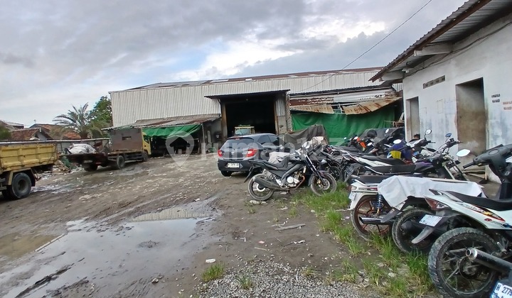 Cheap Warehouse with Container Access