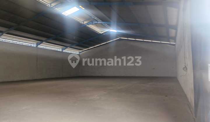 Gudang yang Aman Nyaman Bebas Banjir 2