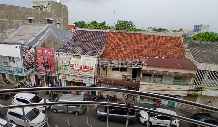 Very Promising Business Location, Very Crowded, Suitable for Selling Anything 1