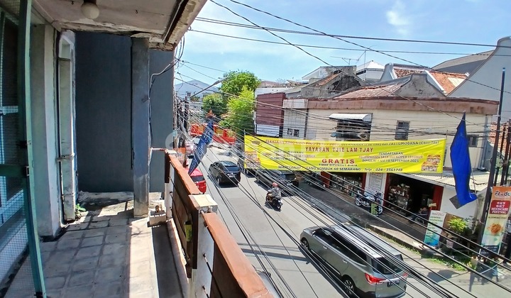 Very Cheap in the Chinatown Area of Semarang City, Very Potential for Anything 2