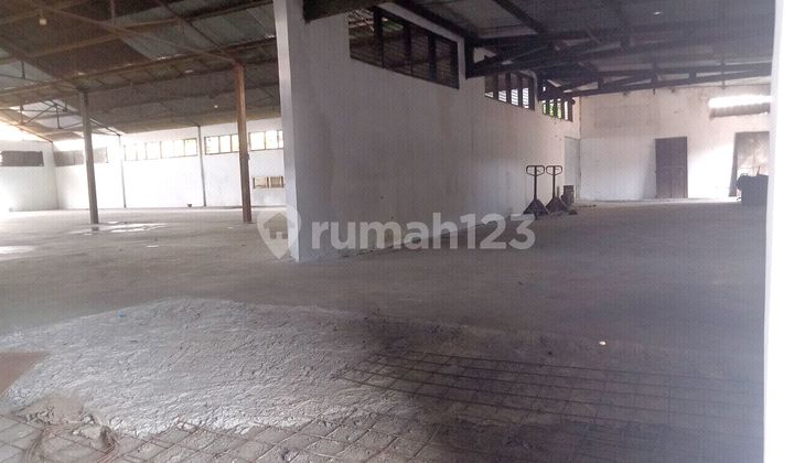 Very Strategic Warehouse on the Main Highway, Flood-Free 2