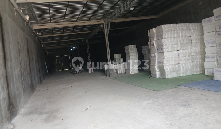 Very Cheap Container Access, Flood-Free