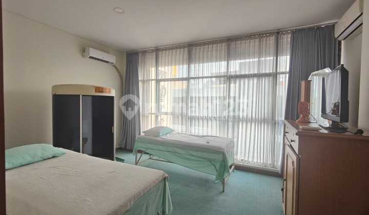 In the Center of Semarang City, Not Far from Simpang Lima, a Very Strategic Shop House, Flood-Free 1