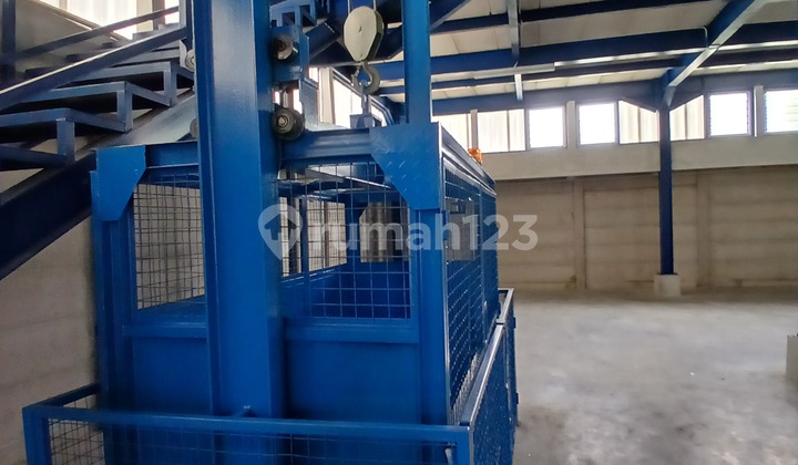 New Warehouse Very Cheap Flood-Free Strategic 1