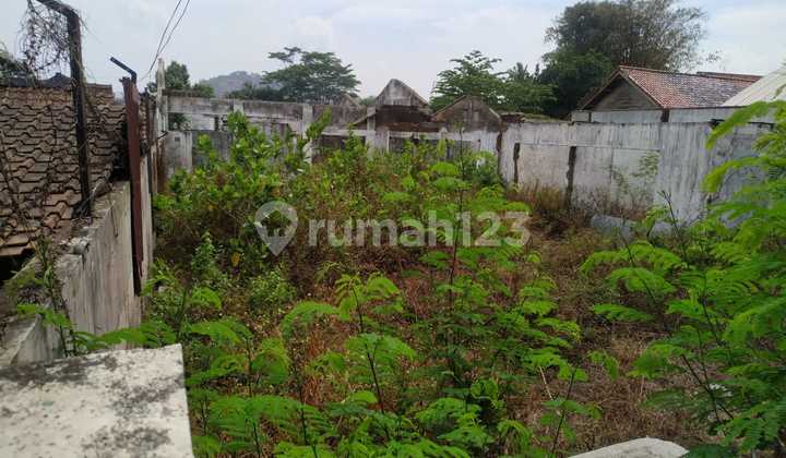 Highly Strategic Location on the Main Highway 2