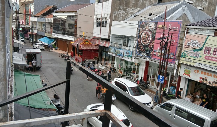 Very Promising Business Location, Very Crowded, Suitable for Selling Anything 2