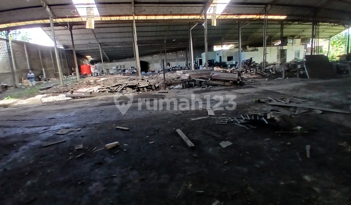 Very Strategic on the Main Road Semarang Demak 2