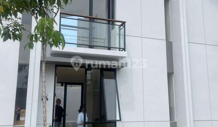 Dijual Rumah Lippo Village Utara Cendana Gardn Semi Furnished
