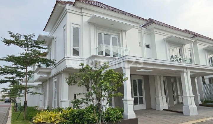 For Sale Corner House in Pasadena Residence Gading Serpong Cluster, Ready to Occupy, Negotiable