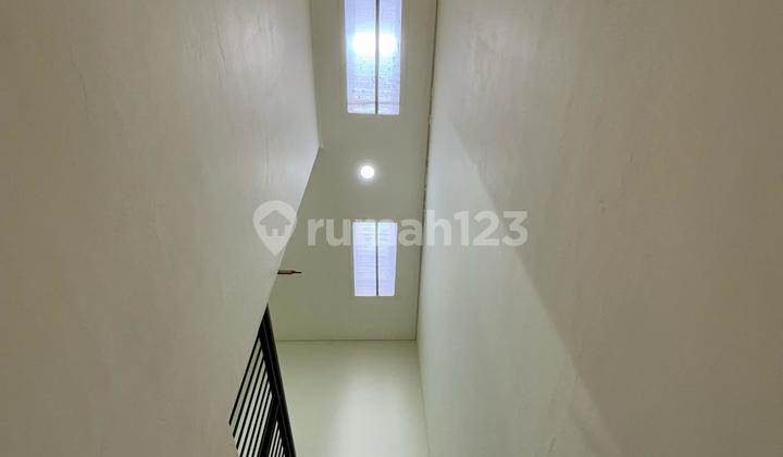 For Sale: House in Foglio Foresta Cluster, BSD City, Price Reduced, Fully Renovated and Furnished, Move-In Ready. 2