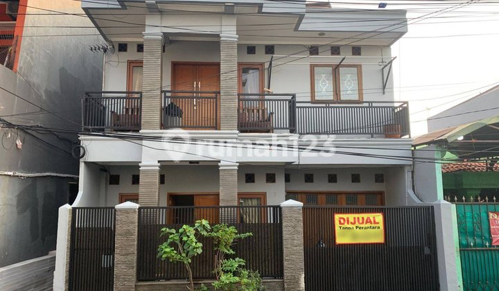 Rumah Bagus Strategis Kelapa Dua, Jakarta Barat  1