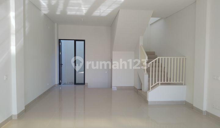 For Rent Ready-to-Use Shop House Looking for Profit West Surabaya. 2