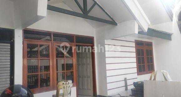 For Rent Ready-to-Use House in Babatan Mukti, Wiyung